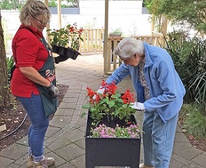 Bunnings Kick-start Gardening Group at Resthaven