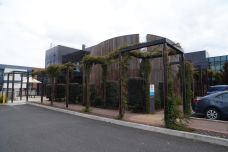 Mercy_place_aged_care_Dandenong_entry_resize