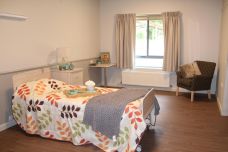 Mercy_Place_Albury_aged_care_bedroom_brown