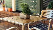Narala-Belmont-North-LC_garden-table