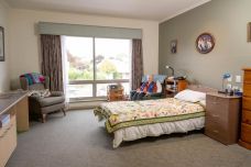 Residential_Care_Bellevue_Court_Southern_Cross_Care_resident_room_DSC1723_1