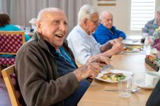 Residential_Care_JohnPaulII_Southern_Cross_Care_dining_DSC0928