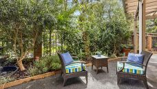 Bupa-Aged-Care-Windsor-outdoor-courtyard